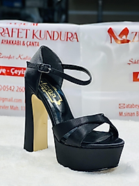 Platform topuklu ayakkabı